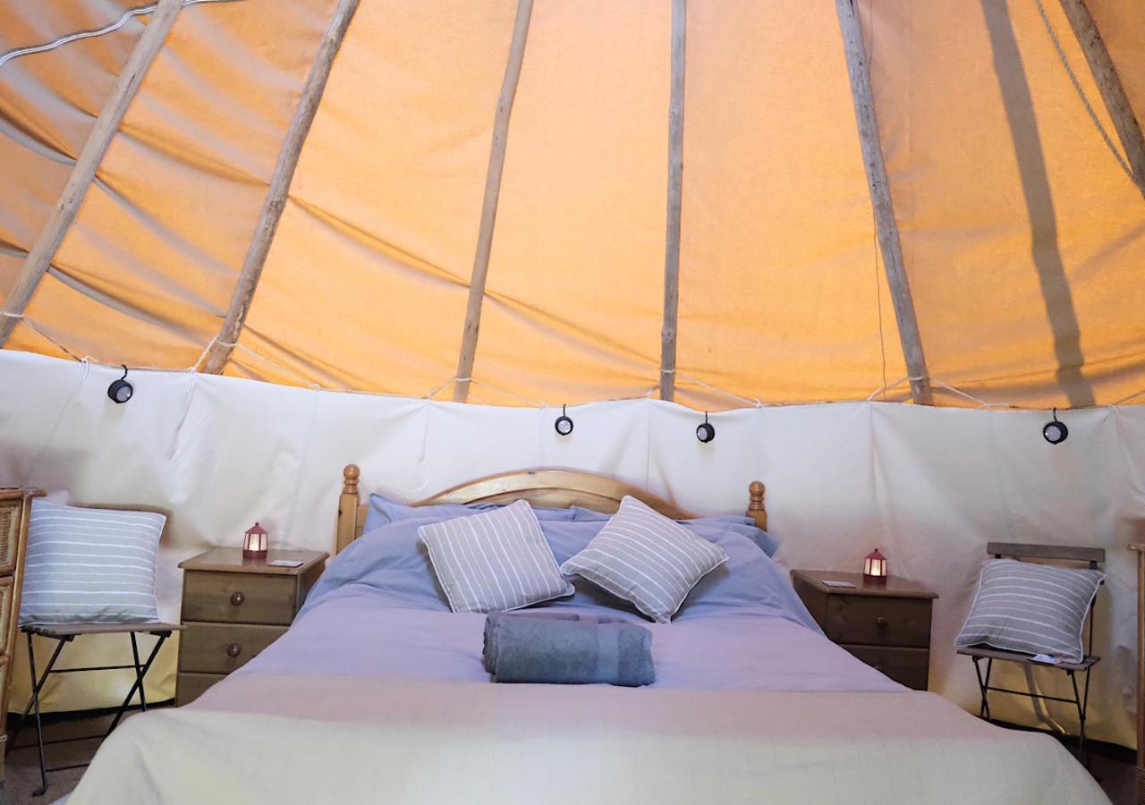 Gumtree Tipis Hotel Bickington Ngoại thất bức ảnh